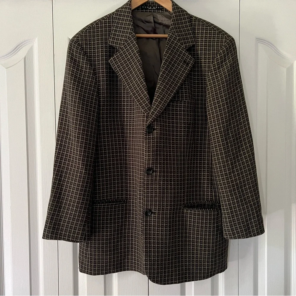 Hugo Boss Men's Black and Brown Checkered Blazer 100% Wool Size 42R